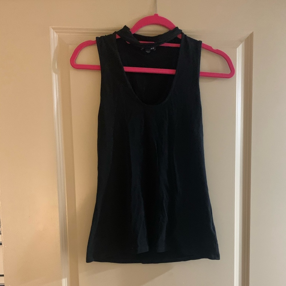 Black express top